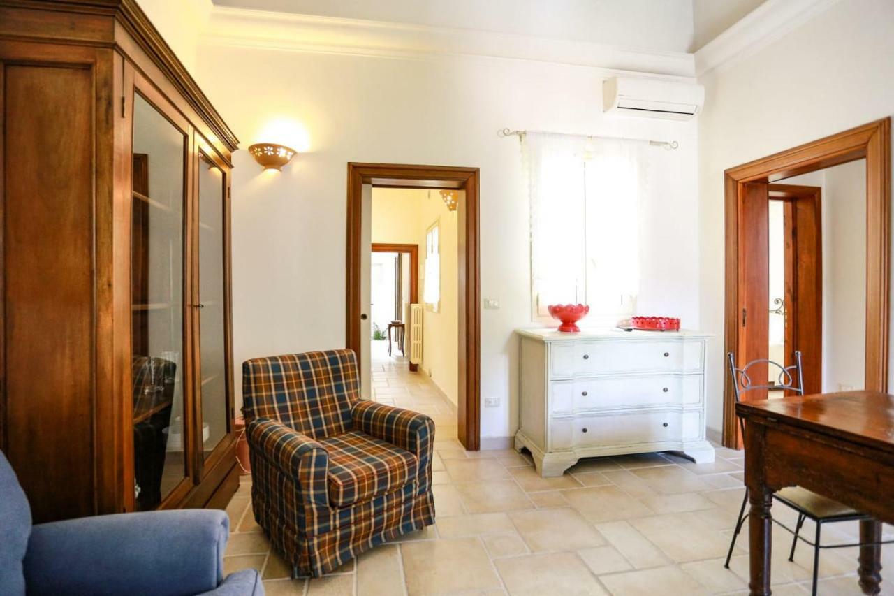 Palazzo Candido Suites & Apartments - Sit Apartment Lecce Bagian luar foto