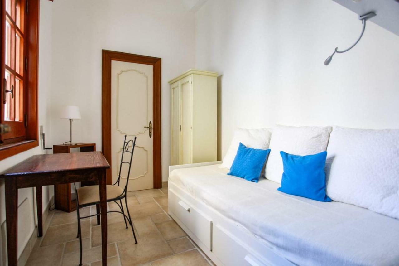 Palazzo Candido Suites & Apartments - Sit Apartment Lecce Bagian luar foto