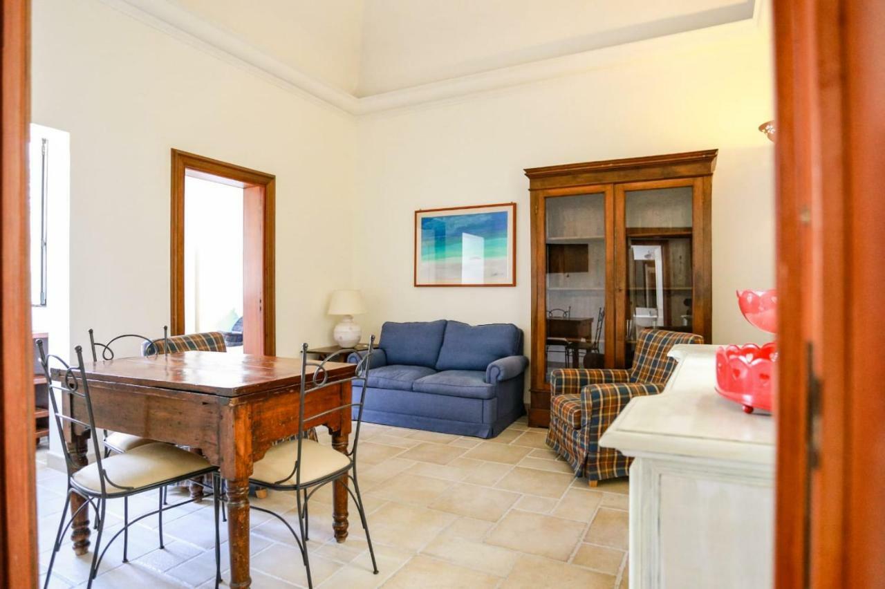 Palazzo Candido Suites & Apartments - Sit Apartment Lecce Bagian luar foto